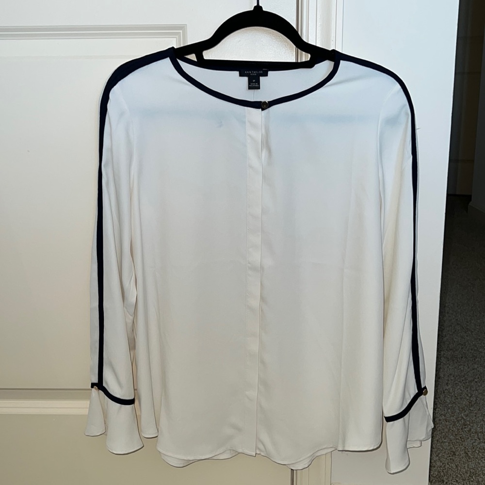 ANN TAYLOR BLOUSE NWT